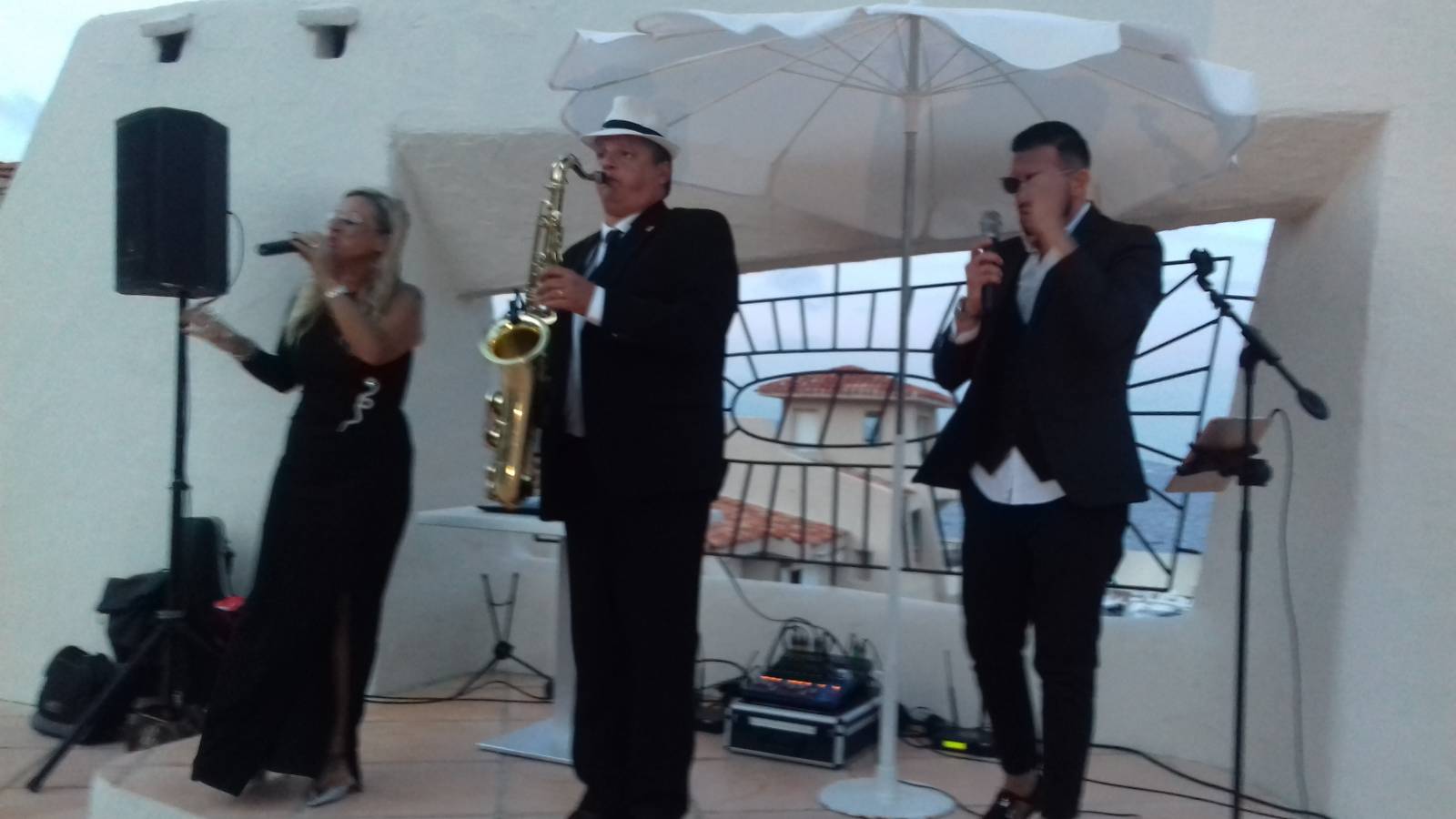 DJ et groupe pour animation de convention ou de salon Marseille Bouches-du-Rhône