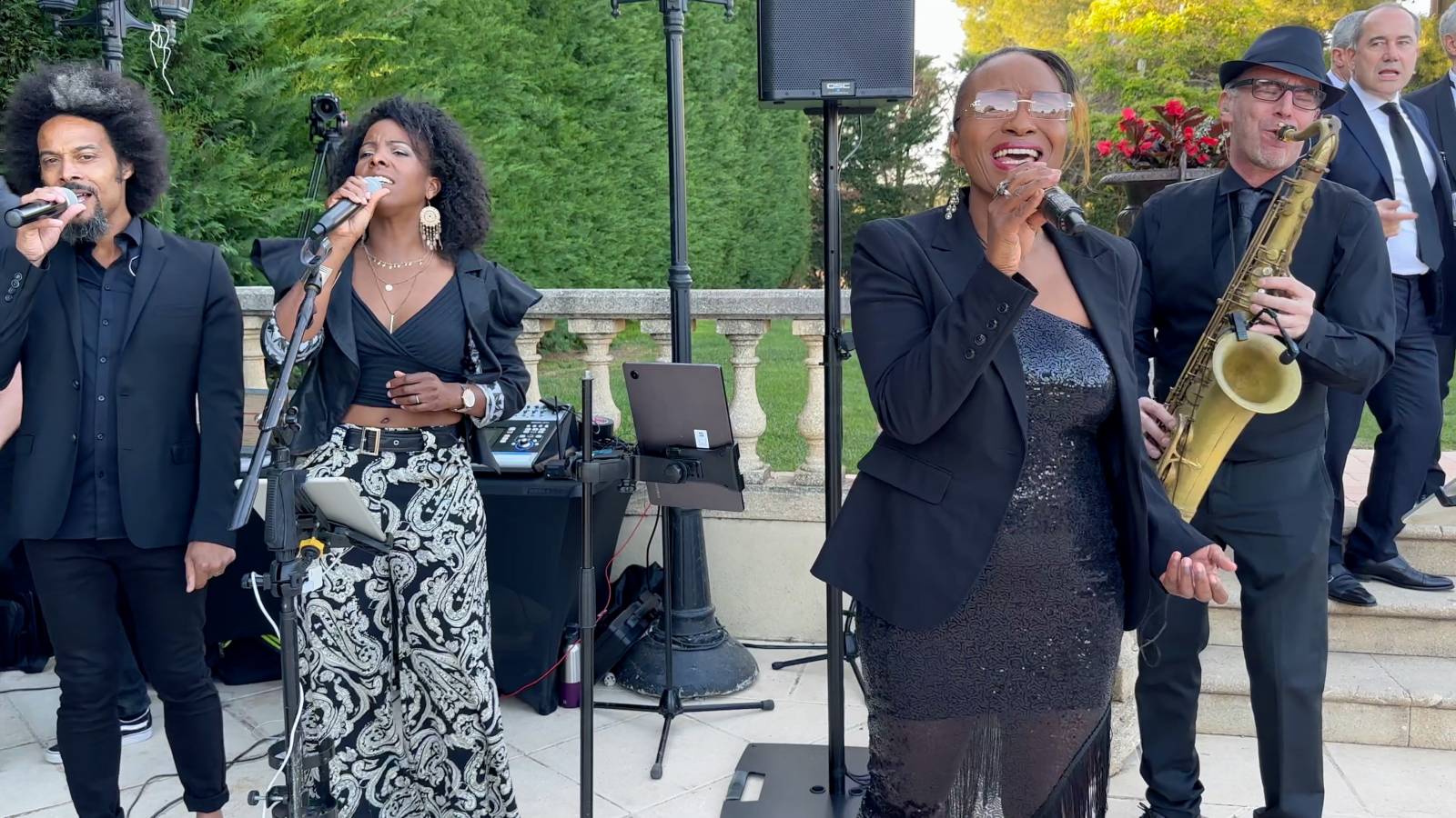 Musiciens avec groupe pour anniversaire ou événement familial Marseille Bouches-du-Rhône