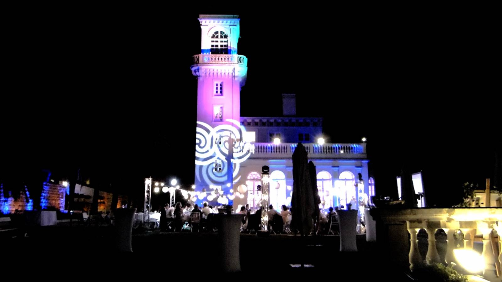 Mariage Russe au Chateau Saint Georges à Grasse avec un groupe de musique DJ Live