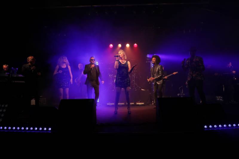 Orchestre professionnel de variété internationale pour votre mariage à Paris en Île de France (75)