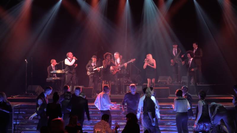 Orchestre – Musiciens et chanteurs internationaux pour mariage à Marseille dans les Bouches du Rhône (13)