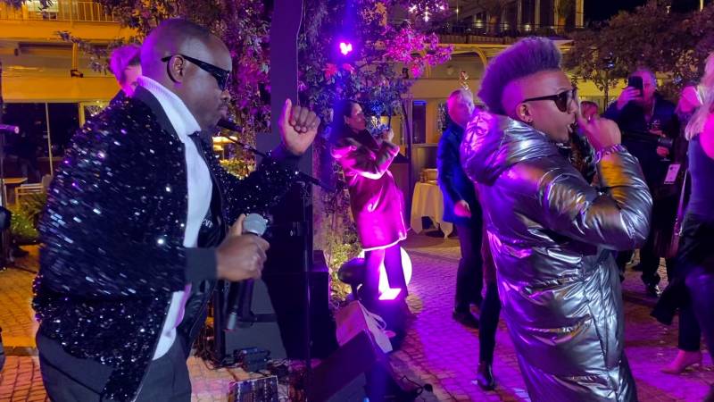 Chanteurs et chanteuses exceptionnels avec orchestre pour soirée privée à Toulon dans le Var (83)