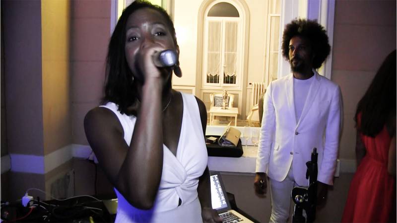 Cocktail et soirée dansante avec chanteurs et orchestre pour mariage à Lyon dans le Rhône (69)