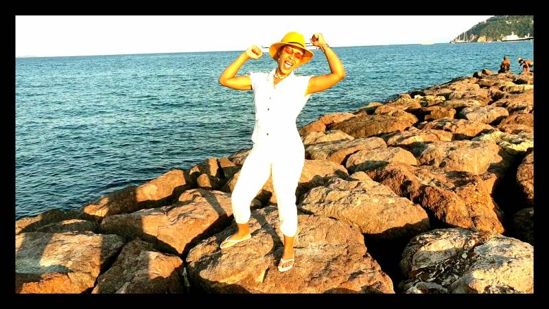 Meilleure animation musicale pour soirée privée avec une chanteuse exceptionnelle à Marseille (13) région PACA