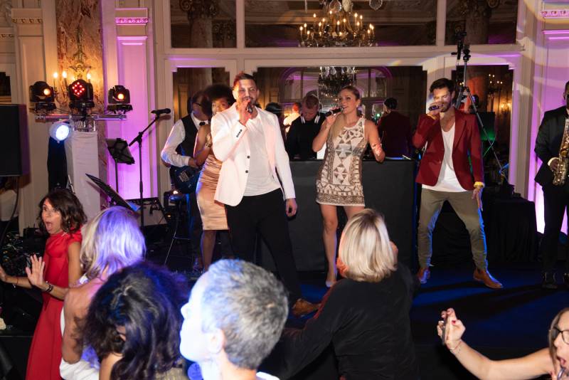 Meilleure Animation musicale avec le groupe de musique DJ Live pour soirée d’entreprise à Toulon