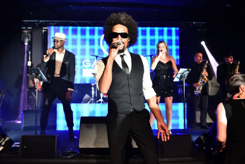 Orchestre DJ Live - Chanteurs et musiciens haut de gamme pour mariage à Marseille (13)