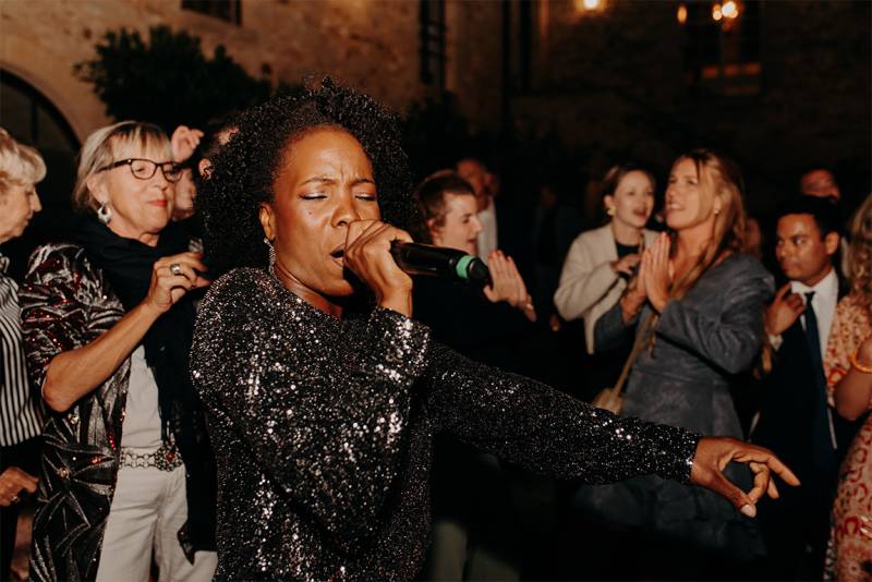 Groupe de musique pour soirée privée à Saint-Tropez (83) – Provence-Alpes-Côte d’Azur