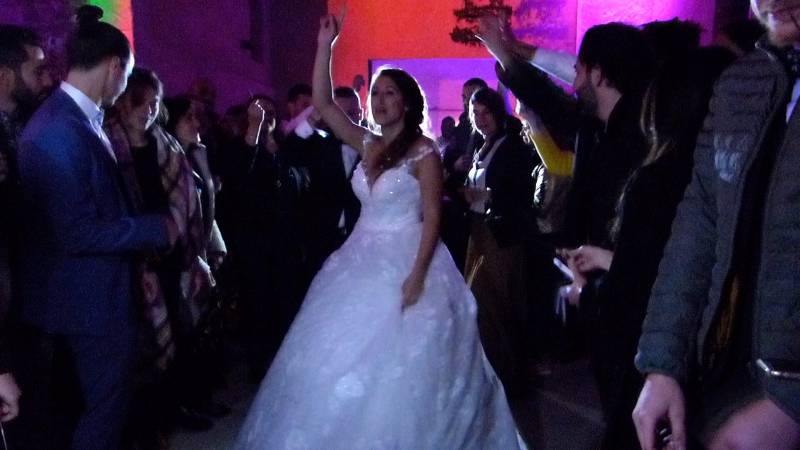 Devis et réservation d’un excellent groupe de musique pour mariage à Toulon dans le Var (83)