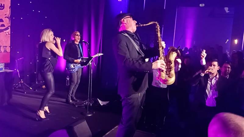 Meilleur groupe de musique avec DJ pour mariage à Cannes dans les Alpes-Maritimes (06)