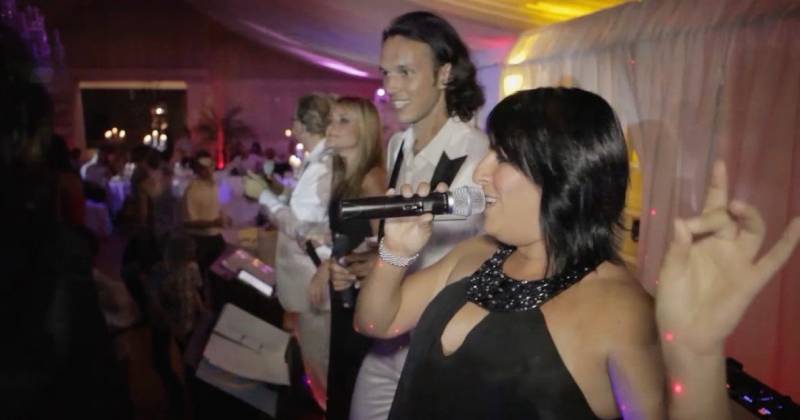 Réservez un groupe de musique pour l’animation musicale de votre mariage juif à Toulon (83)