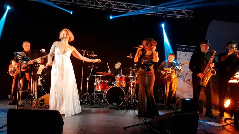 Vous recherchez un orchestre international pour mariage à Marseille dans les Bouches du Rhône (13)