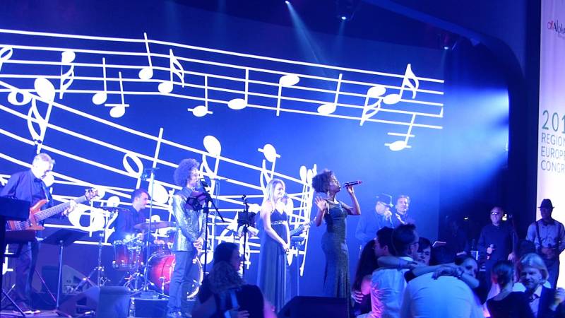 Organisation et animation musicale avec l'orchestre haut de gamme pour votre soirée privée à Paris