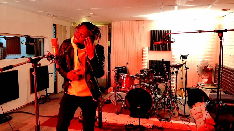 Chanteurs de grande qualité pour soirée privée à Marseille dans les Bouches du Rhône (13)