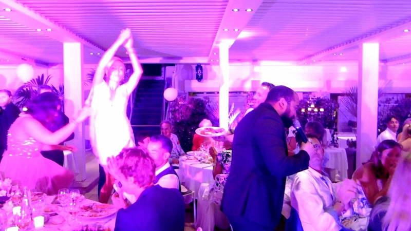 Chanteurs - chanteuses – musiciens pour anniversaire au Golf Old Course de Mandelieu dans les Alpes Maritimes (06)