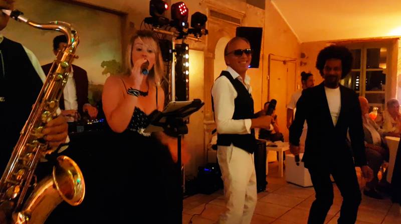 Groupe de musique hors norme pour animation musicale - Mariage à Toulon – Var (83)