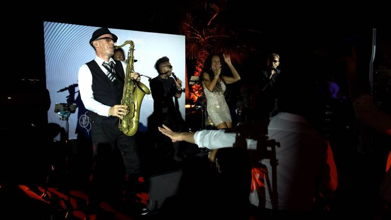 Soirée privée à Lyon dans le Rhône (69) avec des chanteurs, chanteuses et musiciens exceptionnels