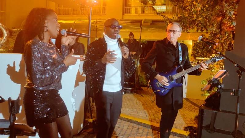 Animation musicale internationale avec orchestre pour soirée privée à Marseille dans les Bouches-du-Rhône (13)