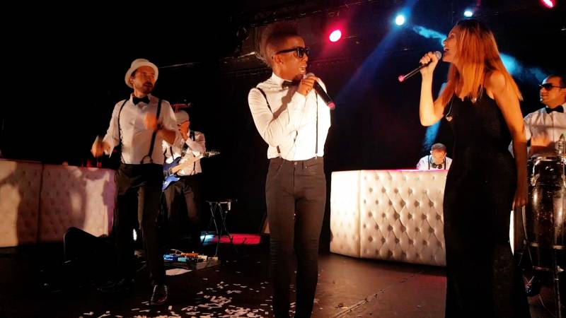 Trouver un excellent groupe de musique DJ Live pour mariage à Toulon dans le Var