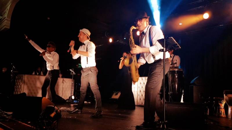 Orchestre avec DJ pour l’animation musicale de votre mariage à Lyon dans le Rhône (69)