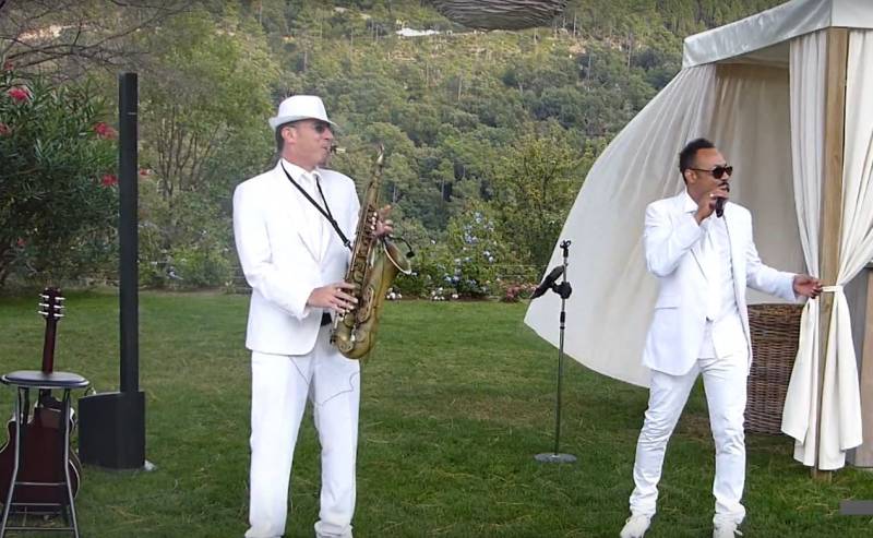 L’ivresse musicale avec saxophoniste et chanteur pour soirée privée à Cannes dans les Alpes Maritimes (06)