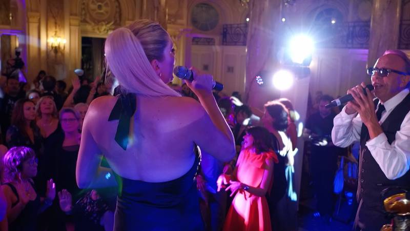 Des artistes d’exception pour soirée privée avec l’orchestre à Saint Tropez dans le Var (83)