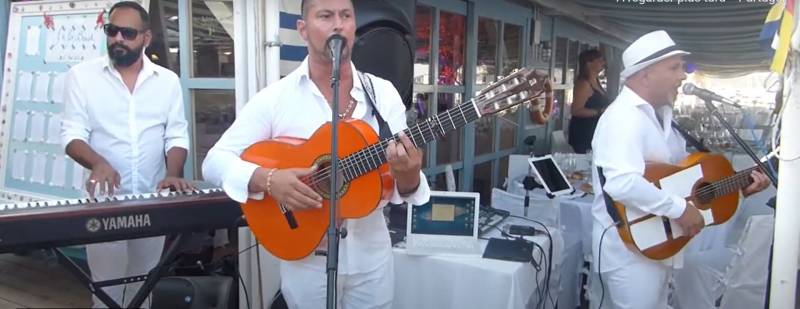 Originalité et beauté musicales avec le groupe de musique gipsy pour soirée privée à Cannes dans les Alpes Maritimes (06)