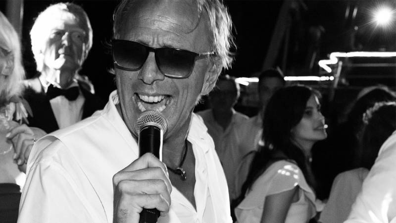 Soirée privée élégante et dynamique à Cannes dans les Alpes-Maritimes (06) grâce à un chanteur exceptionnel