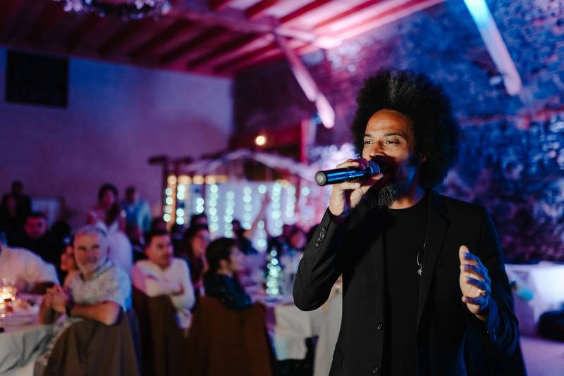 Devis chanteur avec son orchestre pour soirée de gala à Cannes dans les Alpes Maritimes (06)