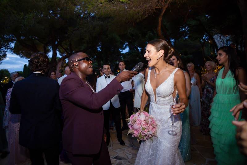 Agence artistique et son groupe de musique pour mariage à Marseille dans les Bouches du Rhône (13)