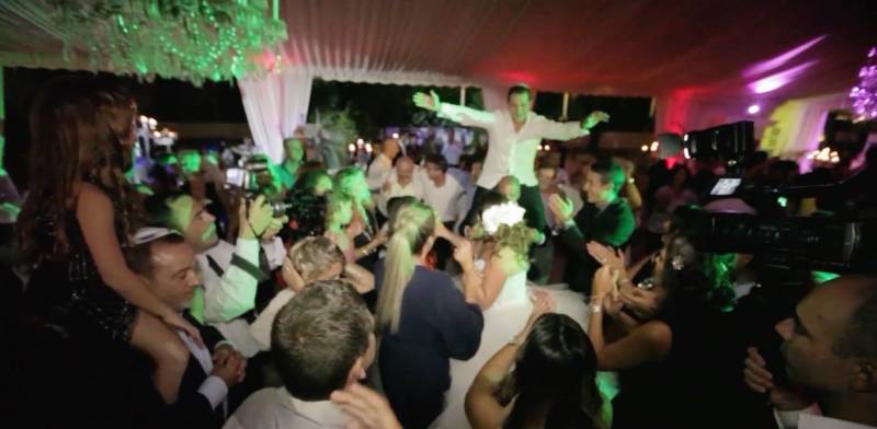 Animation musicale exceptionnelle avec le groupe de musique DJ Live votre mariage Juif à Mougins dans les Alpes Maritimes (06)