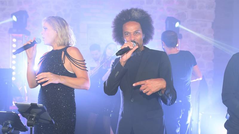 Piste de danse en folie avec orchestre DJ Live pour mariage à Lyon - Rhône (69)